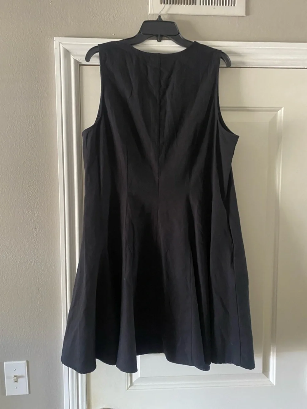 Old Navy Black Sleeveless Button-Front Mini Dress - Picture 4 of 4